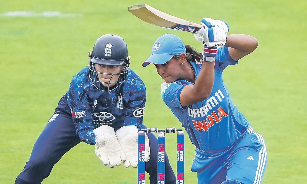 Hosts fall short in epic run chase after Kaur century