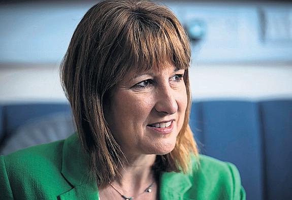 Reeves seeks new economic adviser before crucial budget
