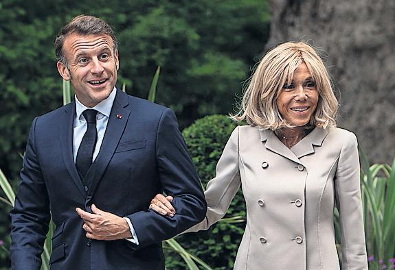 Macrons Take Rightwing US Commentator to Court for Defamation