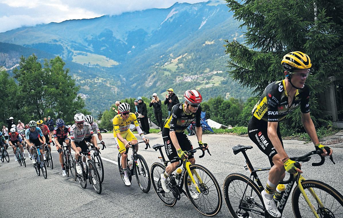 Onley edges towards podium as Pogacar brushes off car collision
