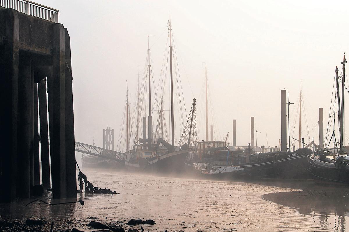 Call for wet wipe makers to fund waterway clean-up