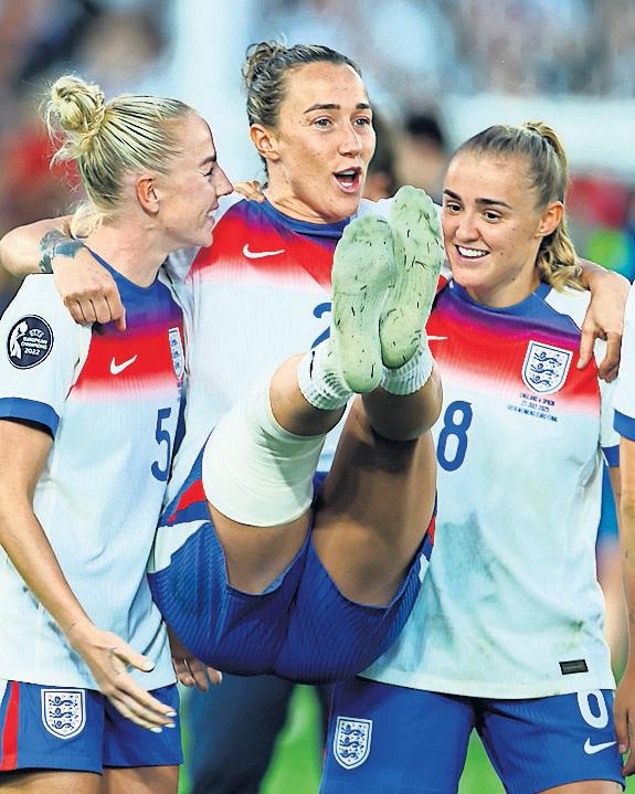 'I have a fractured tibia' Bronze reveals she played entire tournament with 'very painful' injury