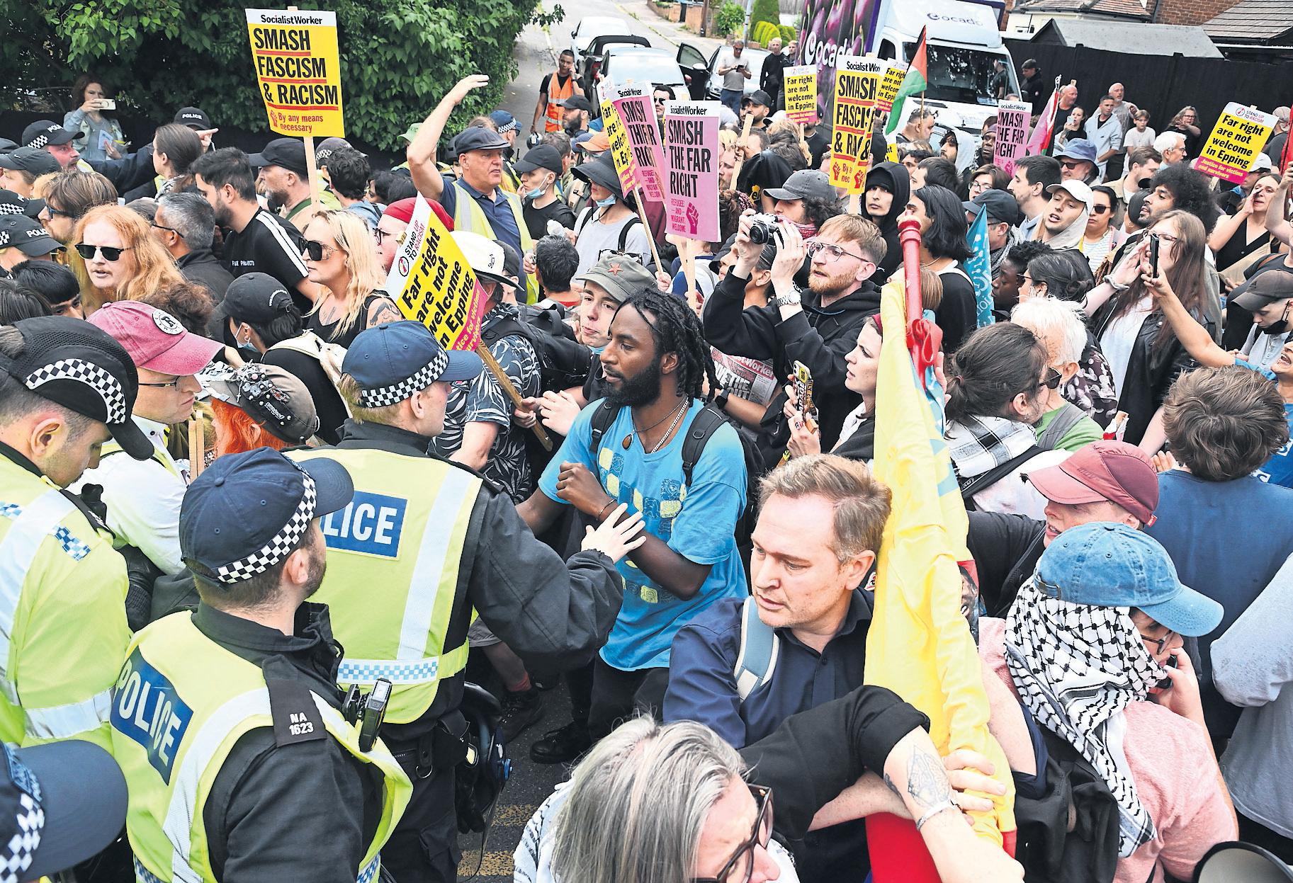Hundreds gather again in Epping as anti-migrant rallies spread