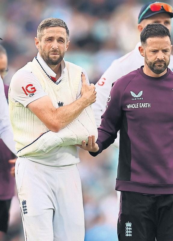 It doesn't look great' Woakes is a worry after late injury