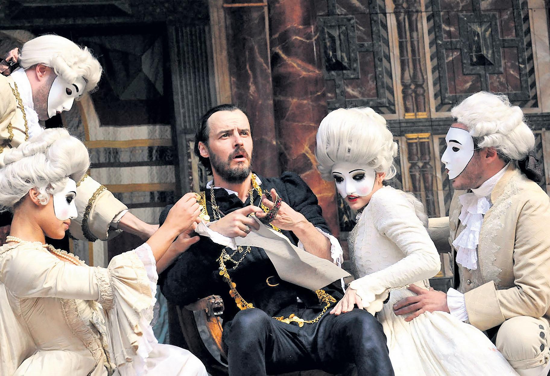 McDermid's latest whodunnit adds twist to the tale of Marlowe's mysterious death