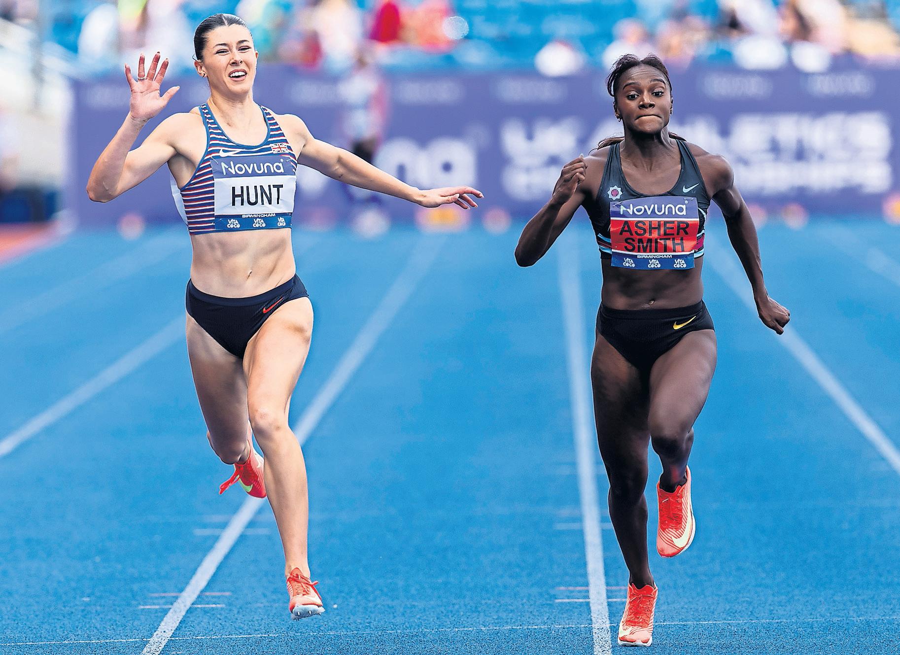 'Vibrant' Asher-Smith surges to 200m success
