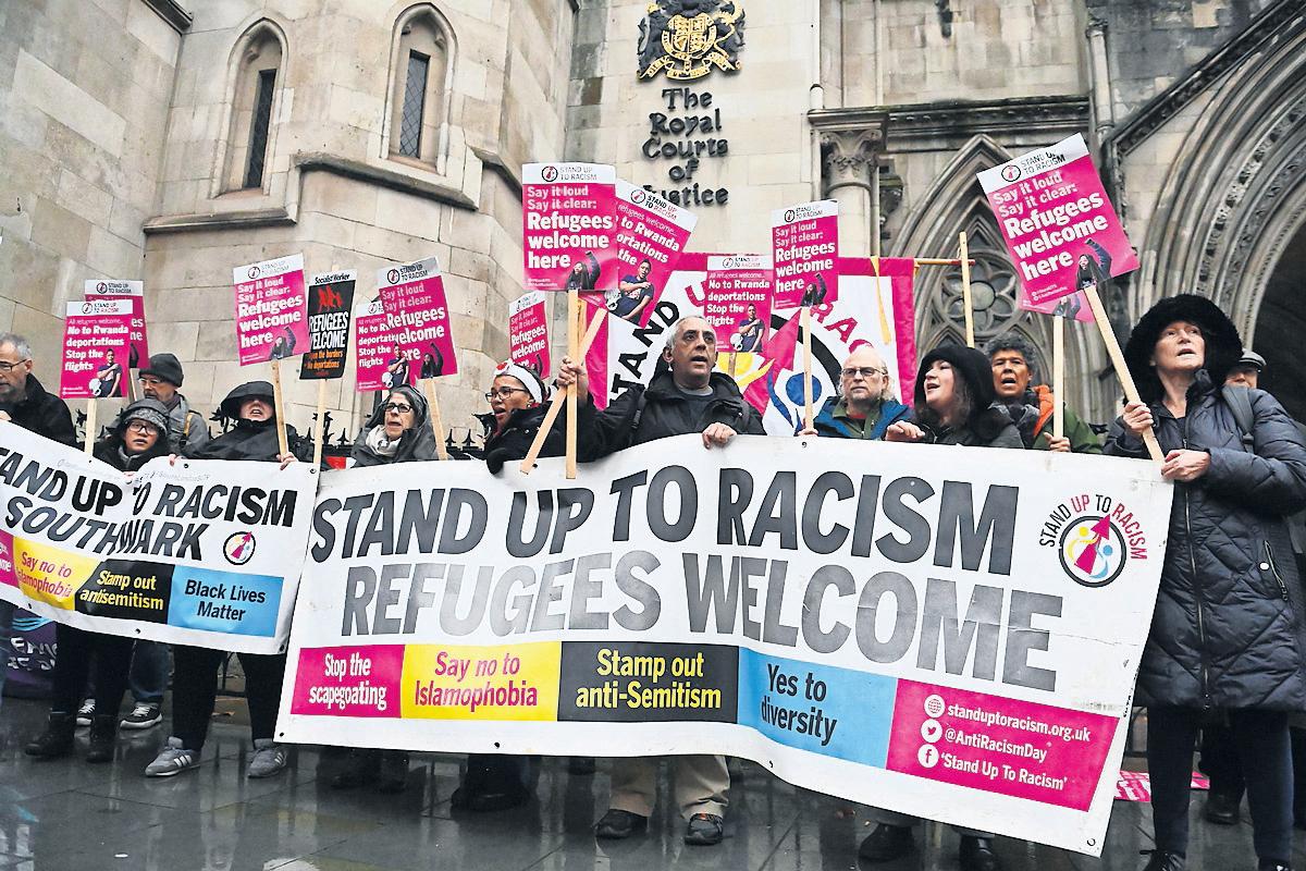 Combat far right at gigs and football matches, says veteran activist