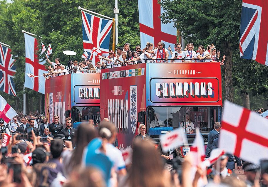 Bumper sports summer boosts Ladbrokes owner