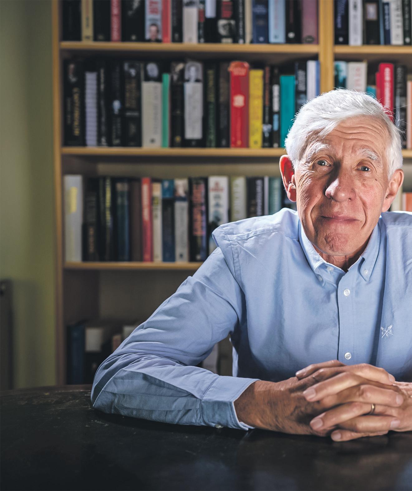 Don't panic' Labour can repair trust - and defeat Farage, says Straw