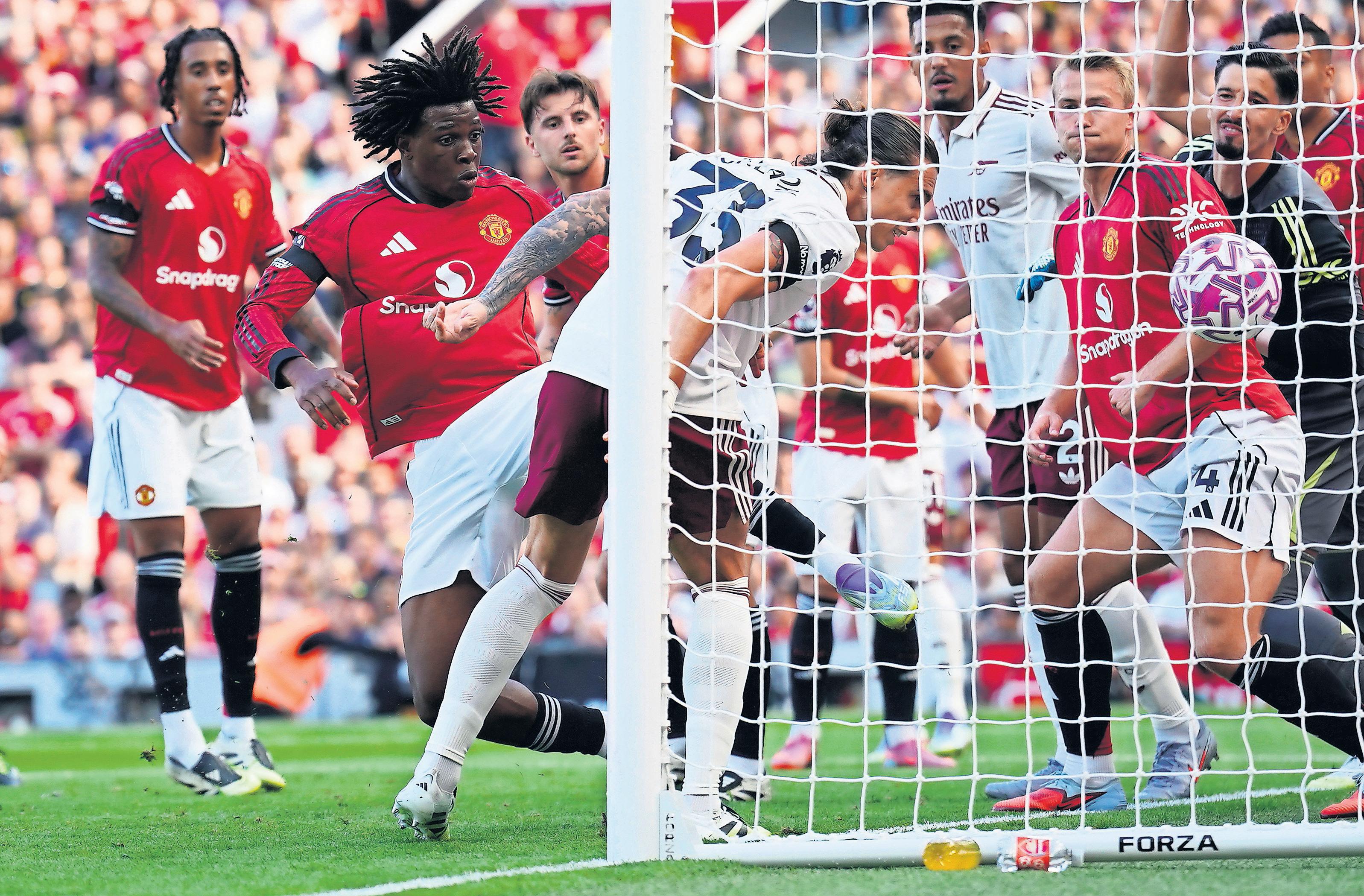 Bayindir's gaffe highlights Amorim muddle and hands points to Arsenal