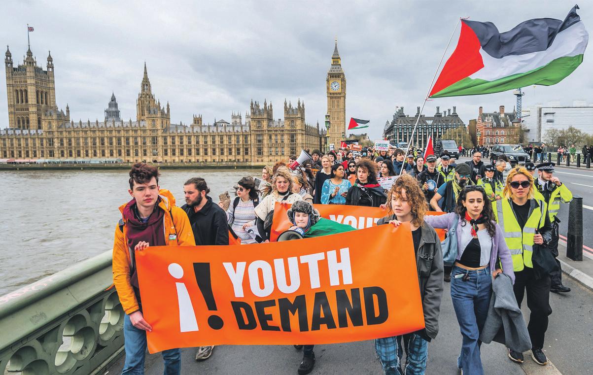 Met accused of targeting pro-Palestine protesters in searches