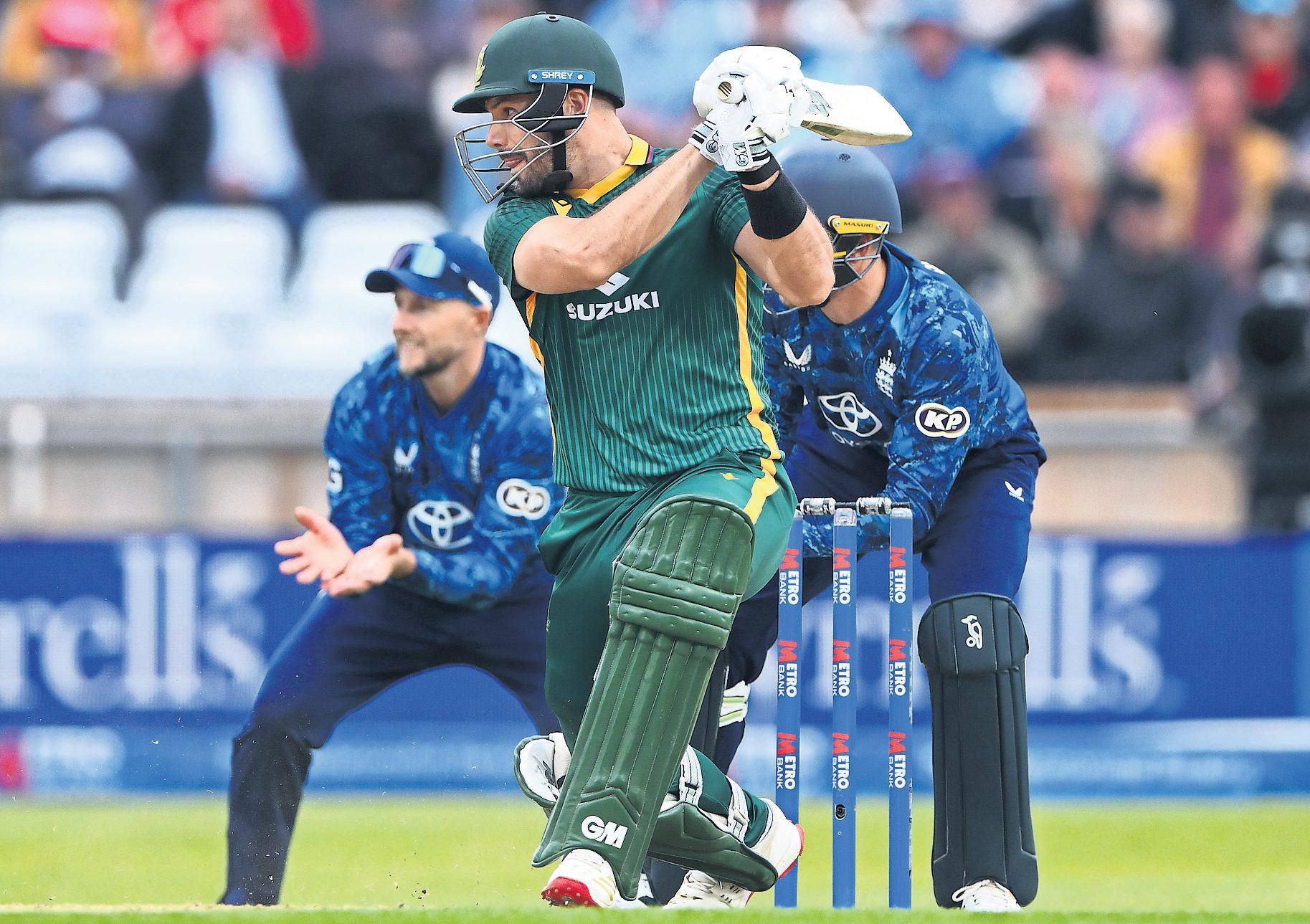 Damp debut for Baker as South Africa swipe undercooked England