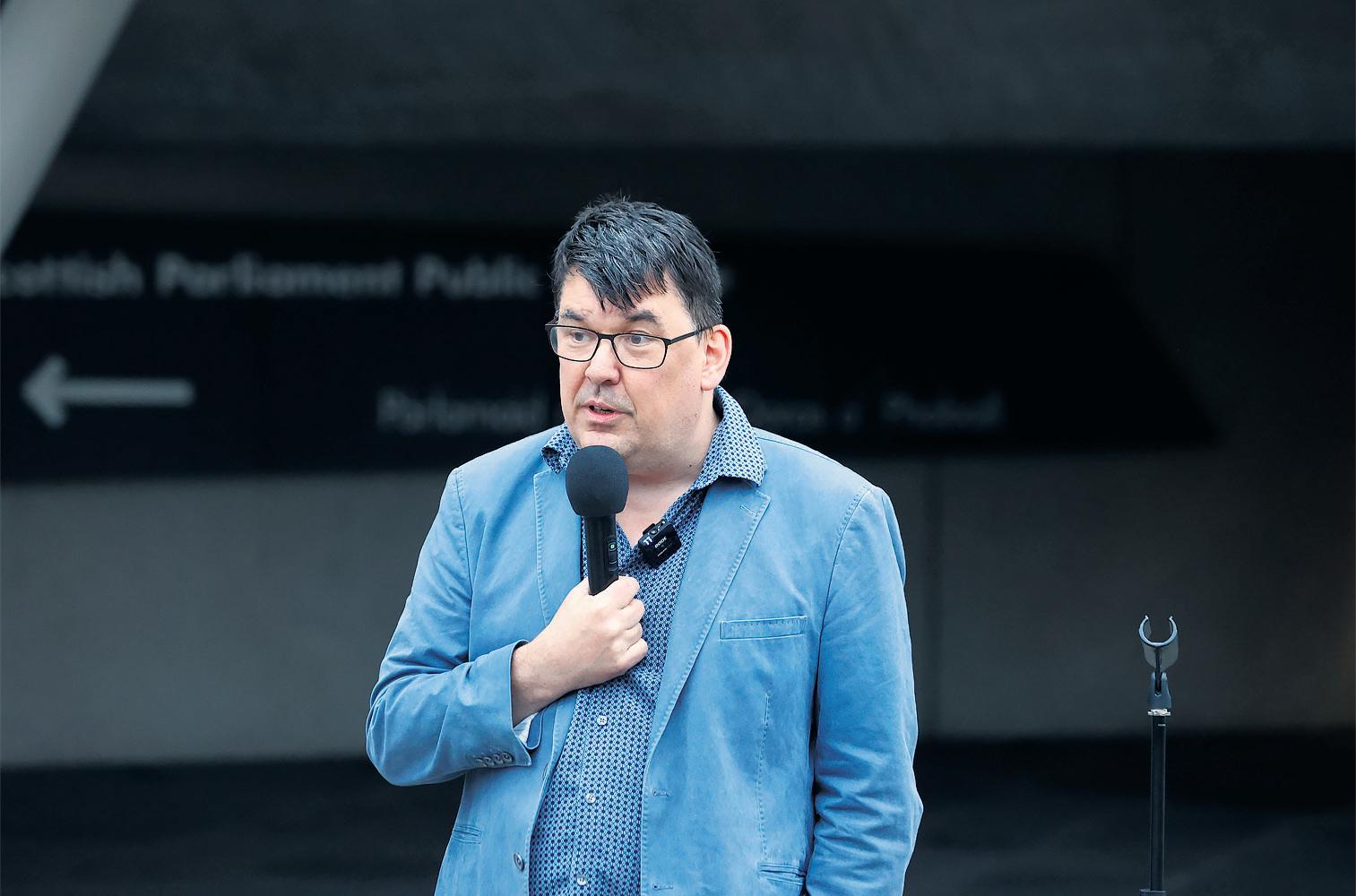 Father Ted writer Graham Linehan arrested over posts on trans issues
