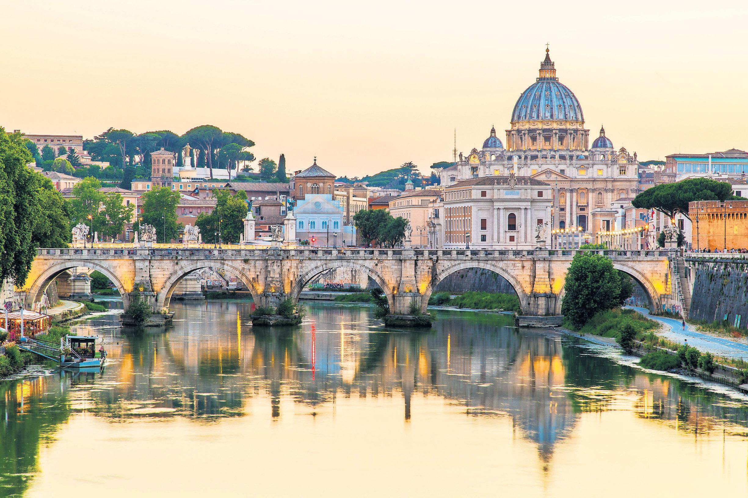 Rome's mayor says swimmers could return to Tiber within five years after river clean-up