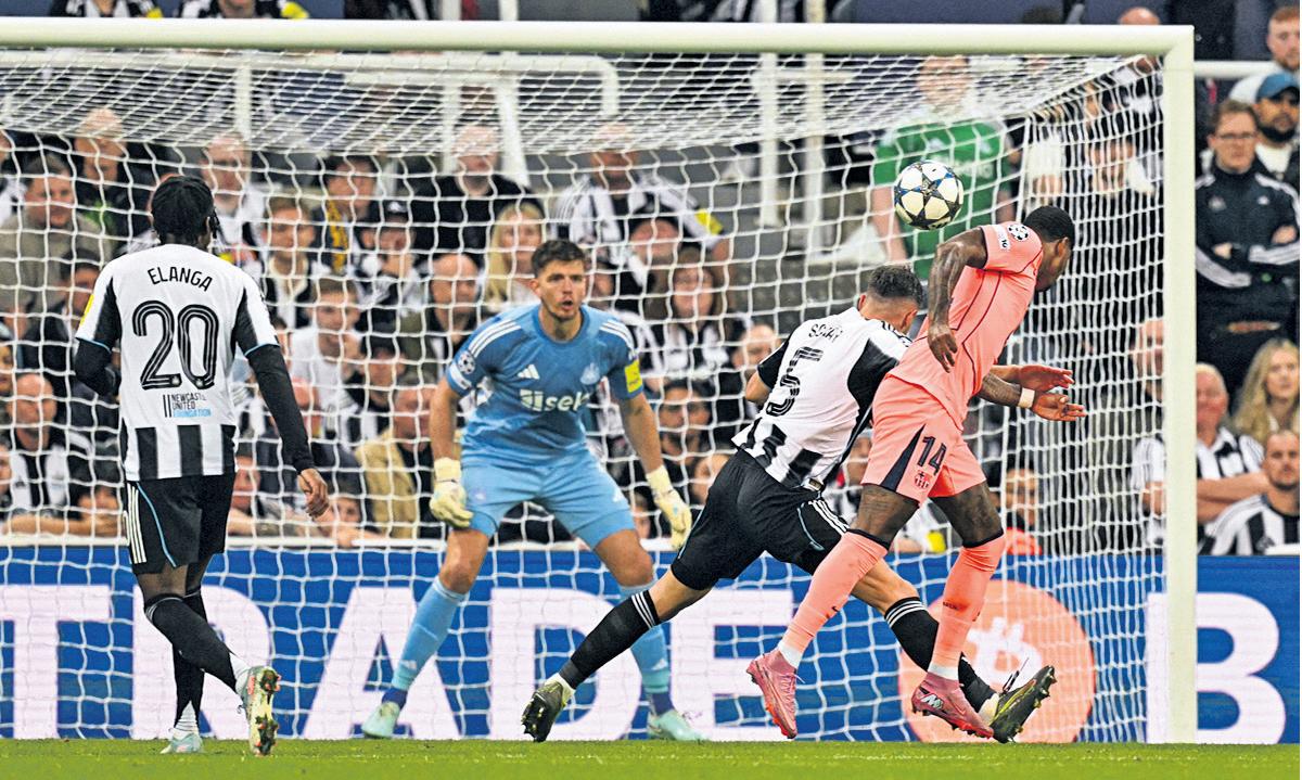 Rashford steps up with a stunning brace to silence Newcastle's party