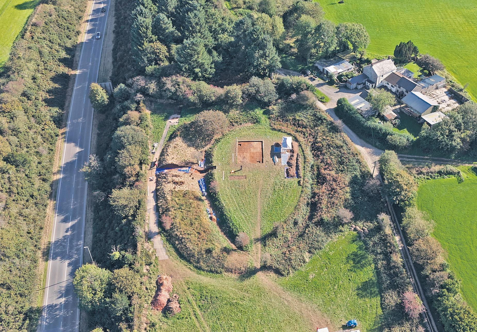 'I screamed' Dig reveals site of suspected lost Cornish henge