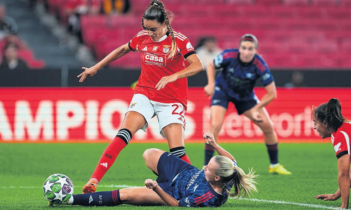 Mead and Russo on target to get Arsenal's title defence up and running