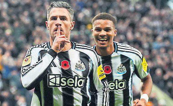 Schär and Woltemade rise to sink Spurs as cup defence stays on target