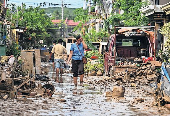 Philippines declares 'state of national calamity' after deadly typhoon