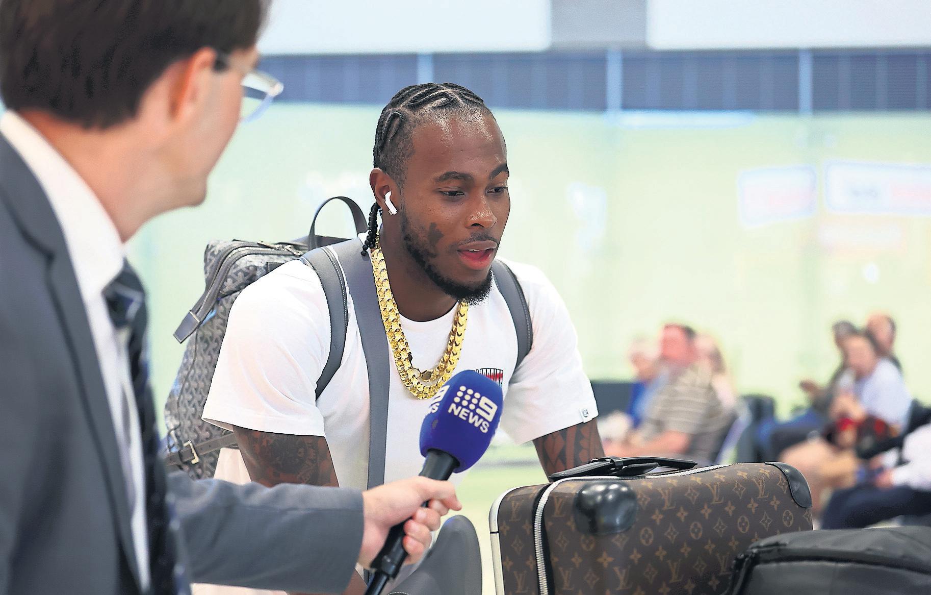 England assemble in Perth but Ashes practice leaves locals cold