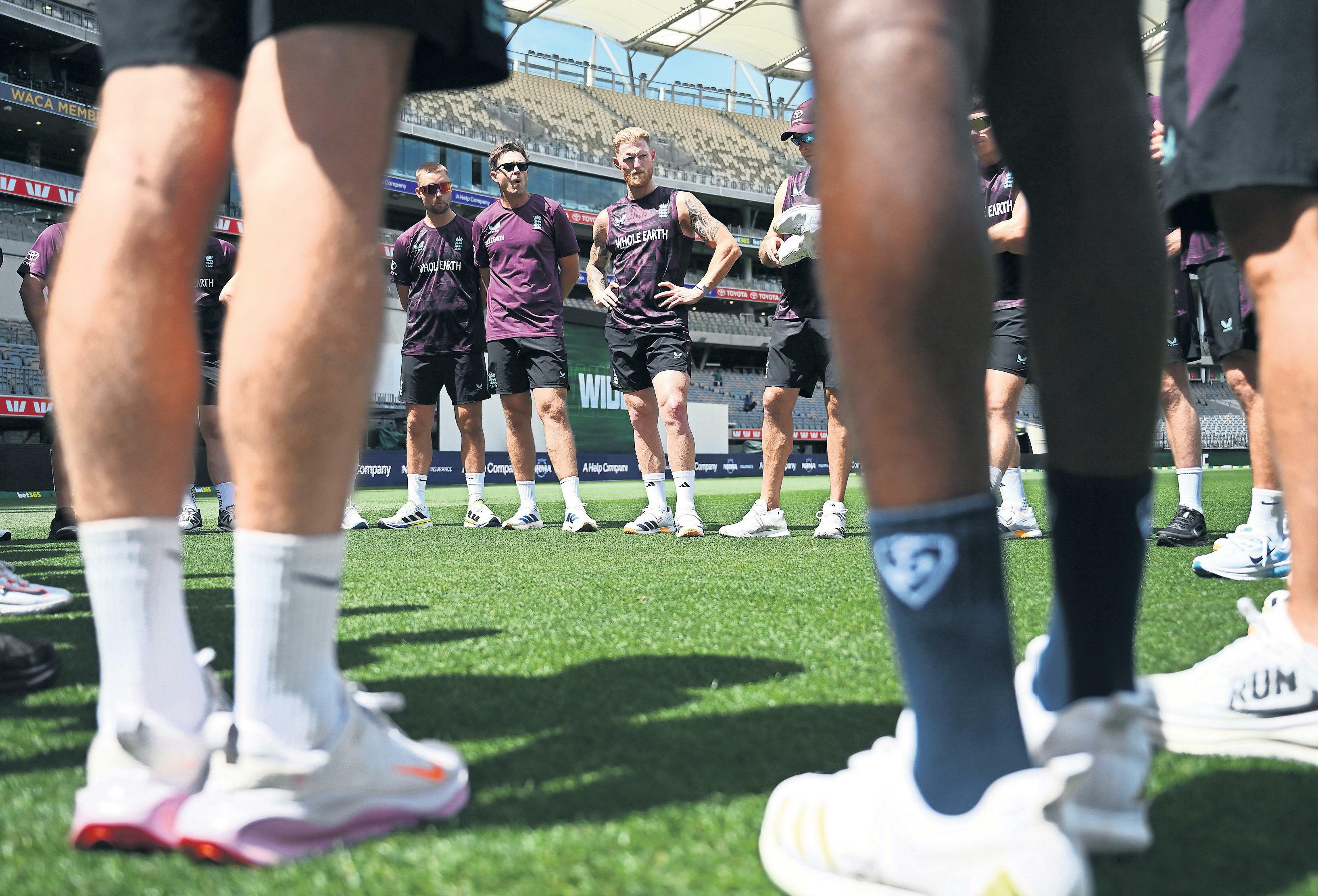 Oldest rivalry resumes with Smith and Root at its heart