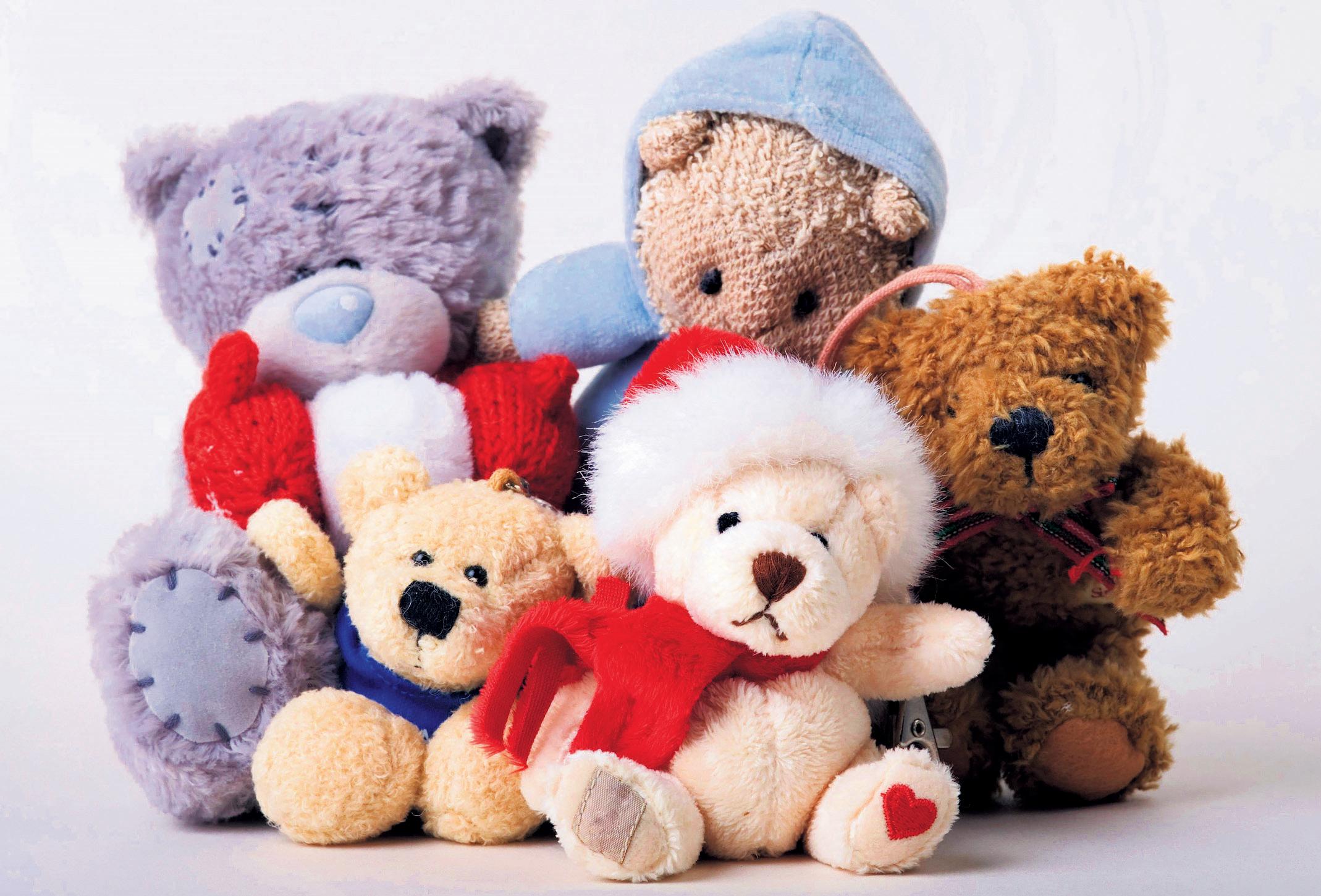 'A big red flag' Warning on AI toys after teddy bear dispenses bondage advice