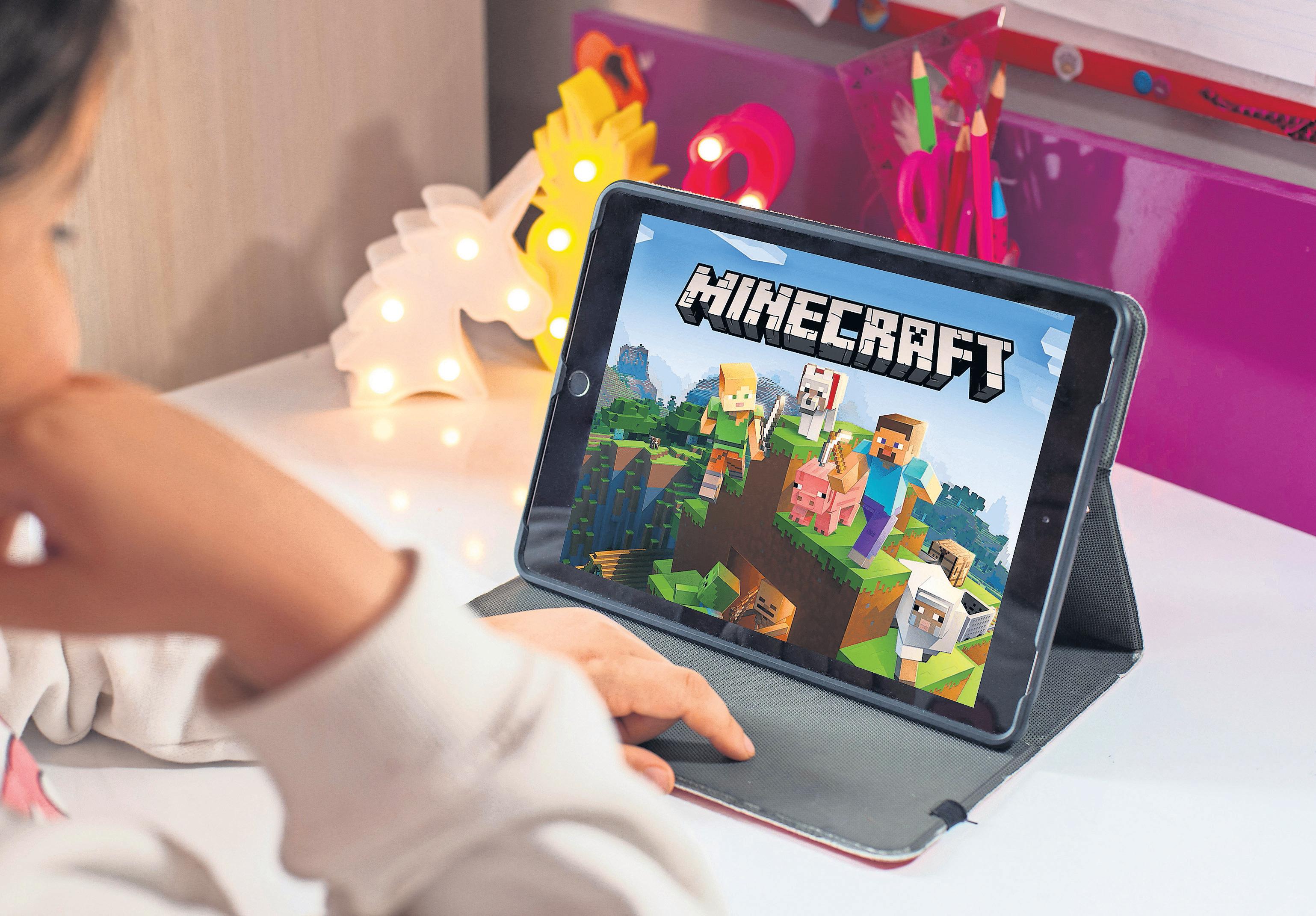 Minecoins or Robux? How to give virtual cash to gamers