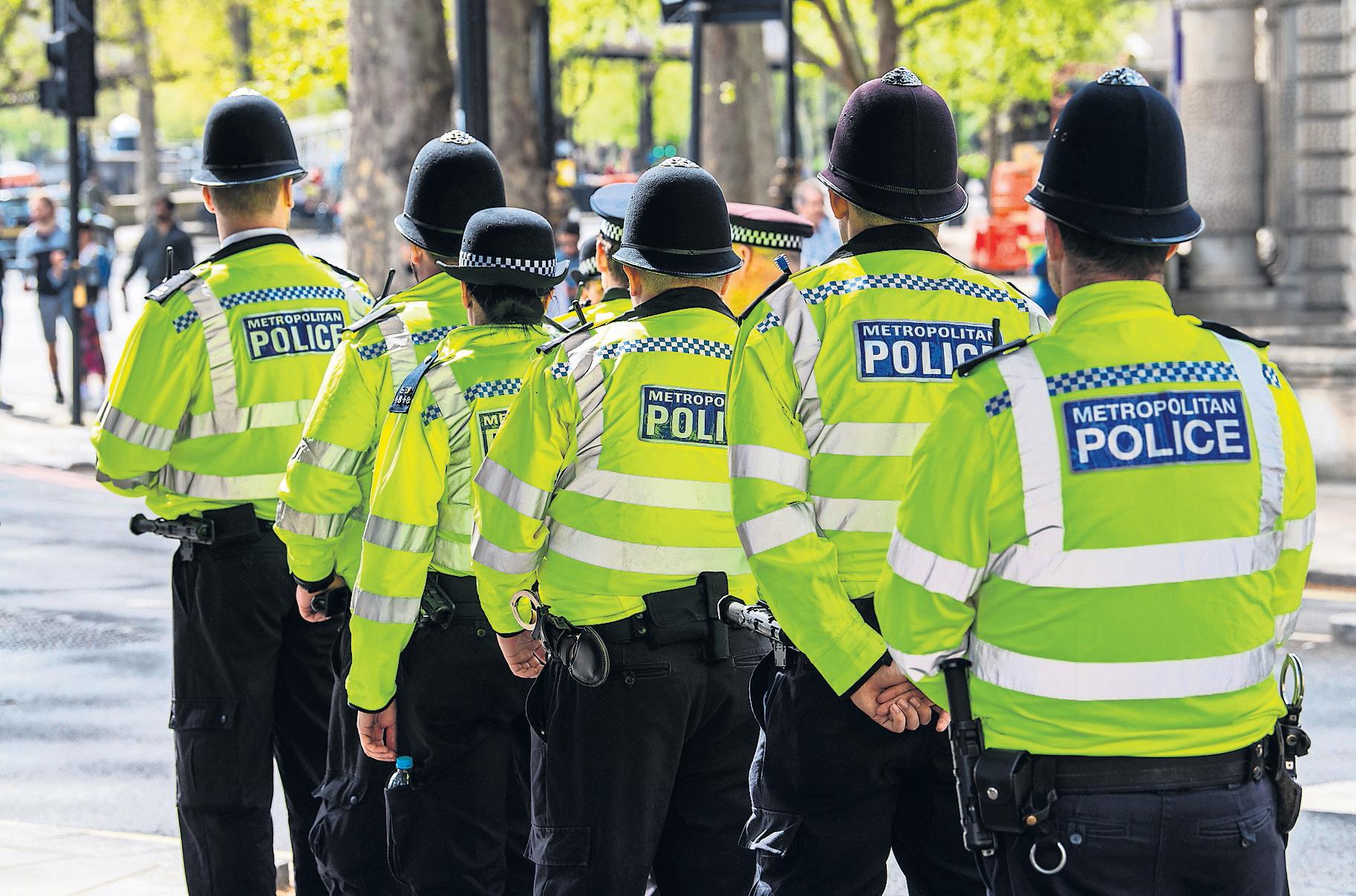 Serial rapists kept Met jobs after vetting failure