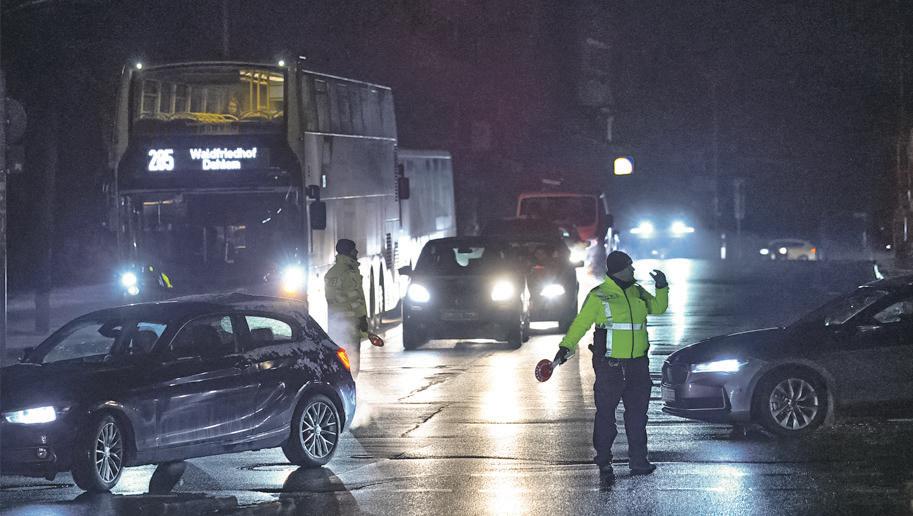 Berliners demand answers on blackout