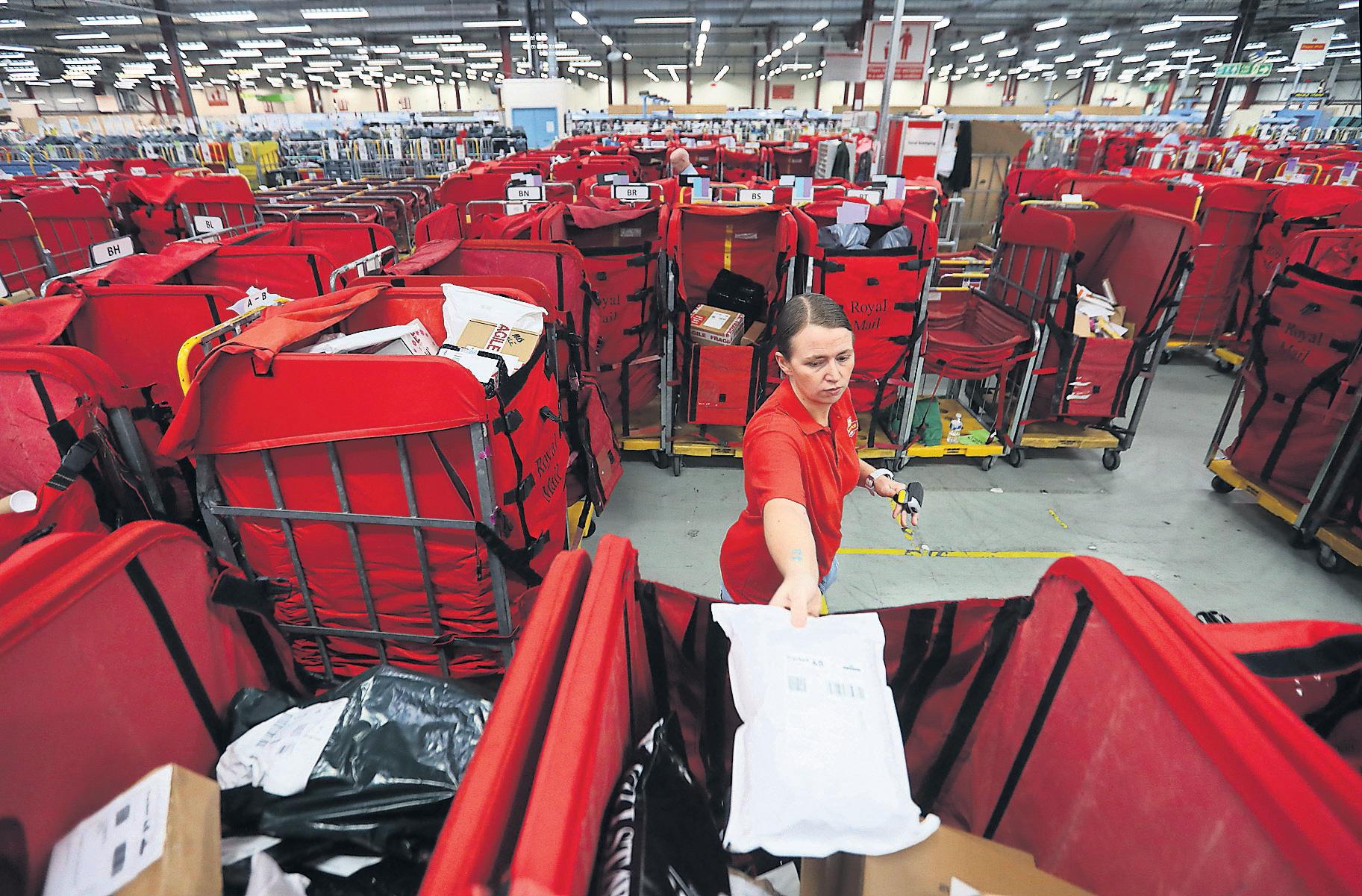 Royal Mail under fire over Christmas performance