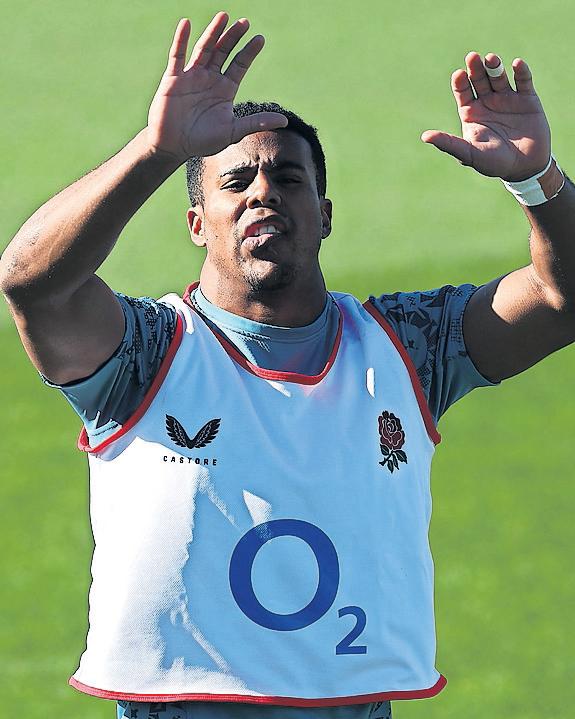 Feyi-Waboso’s fitness in doubt for England opener