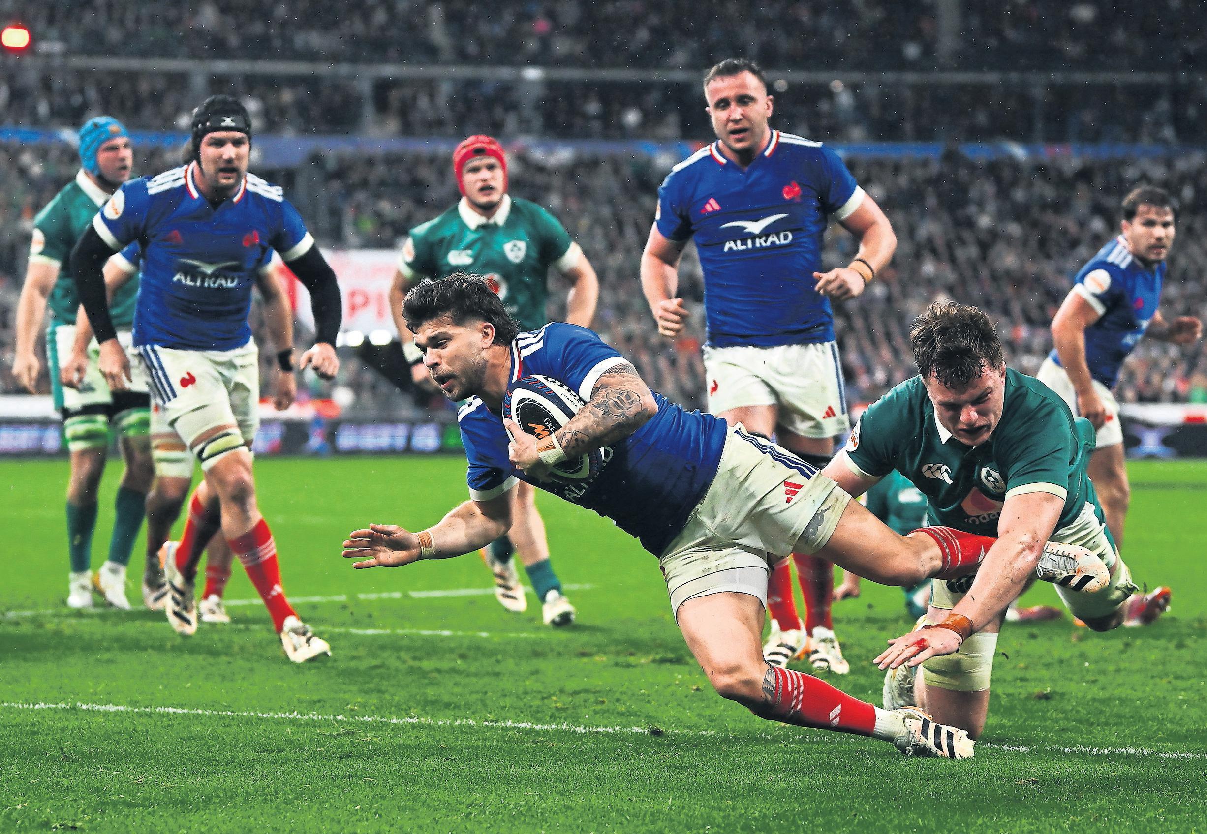 Bielle-Biarrey dazzles on opening night to stun Dublin
