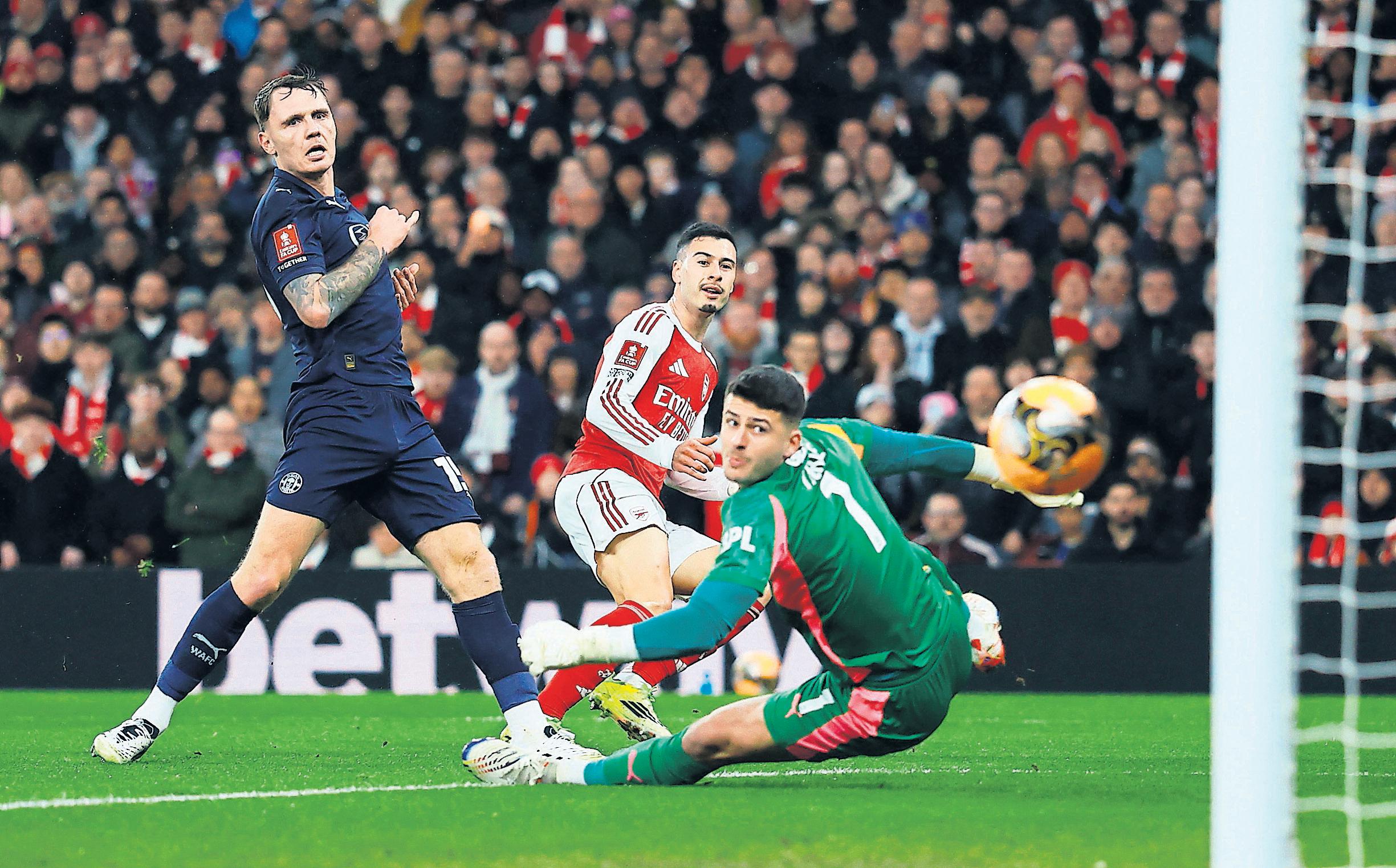 Eze rediscovers swagger in commanding Arsenal win