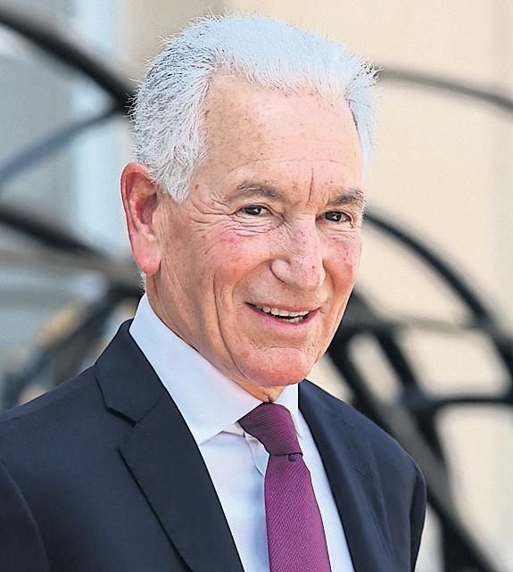 US ambassador to France promises not to interfere in its domestic affairs