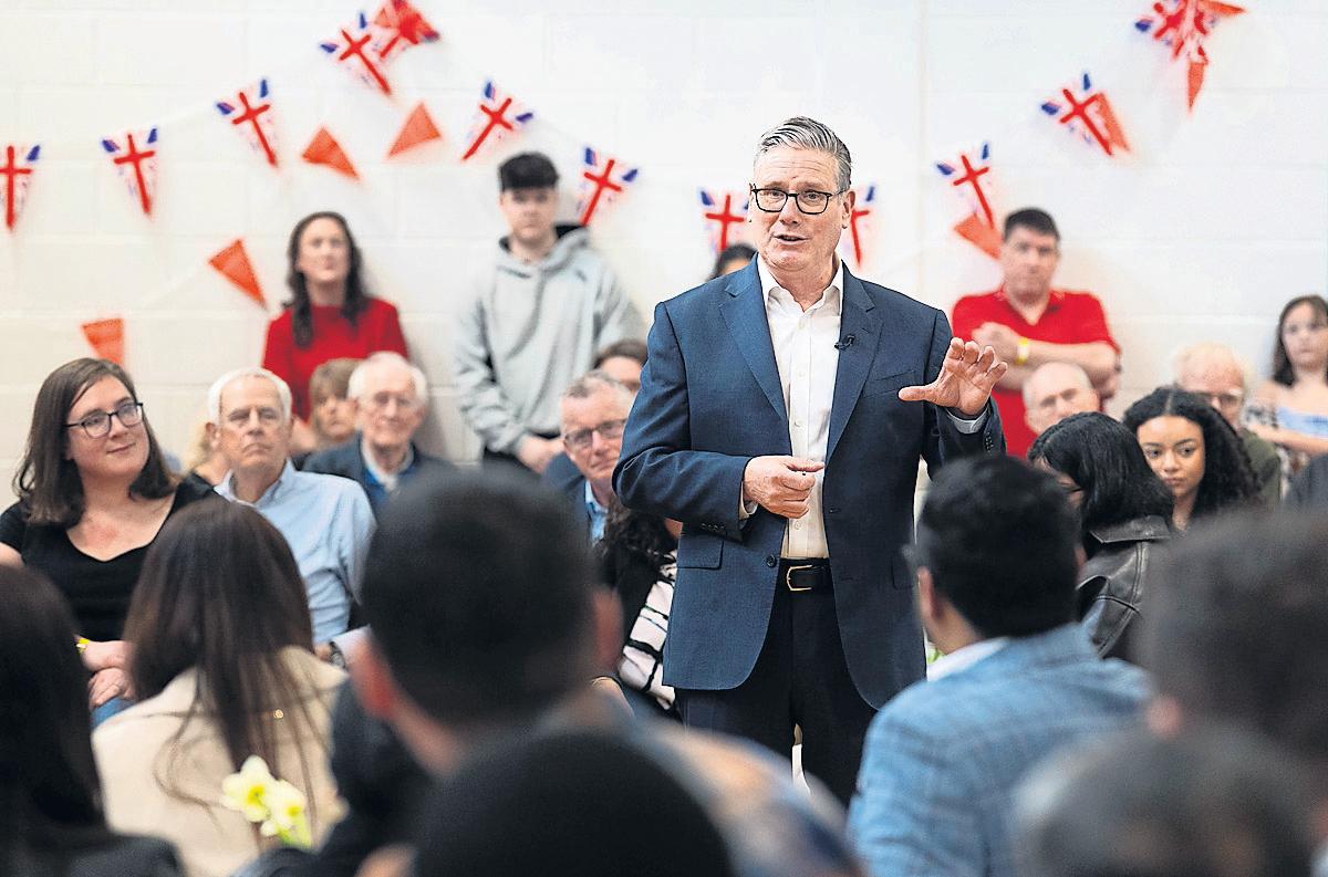 PM takes aim at Greens in workers' rights launch