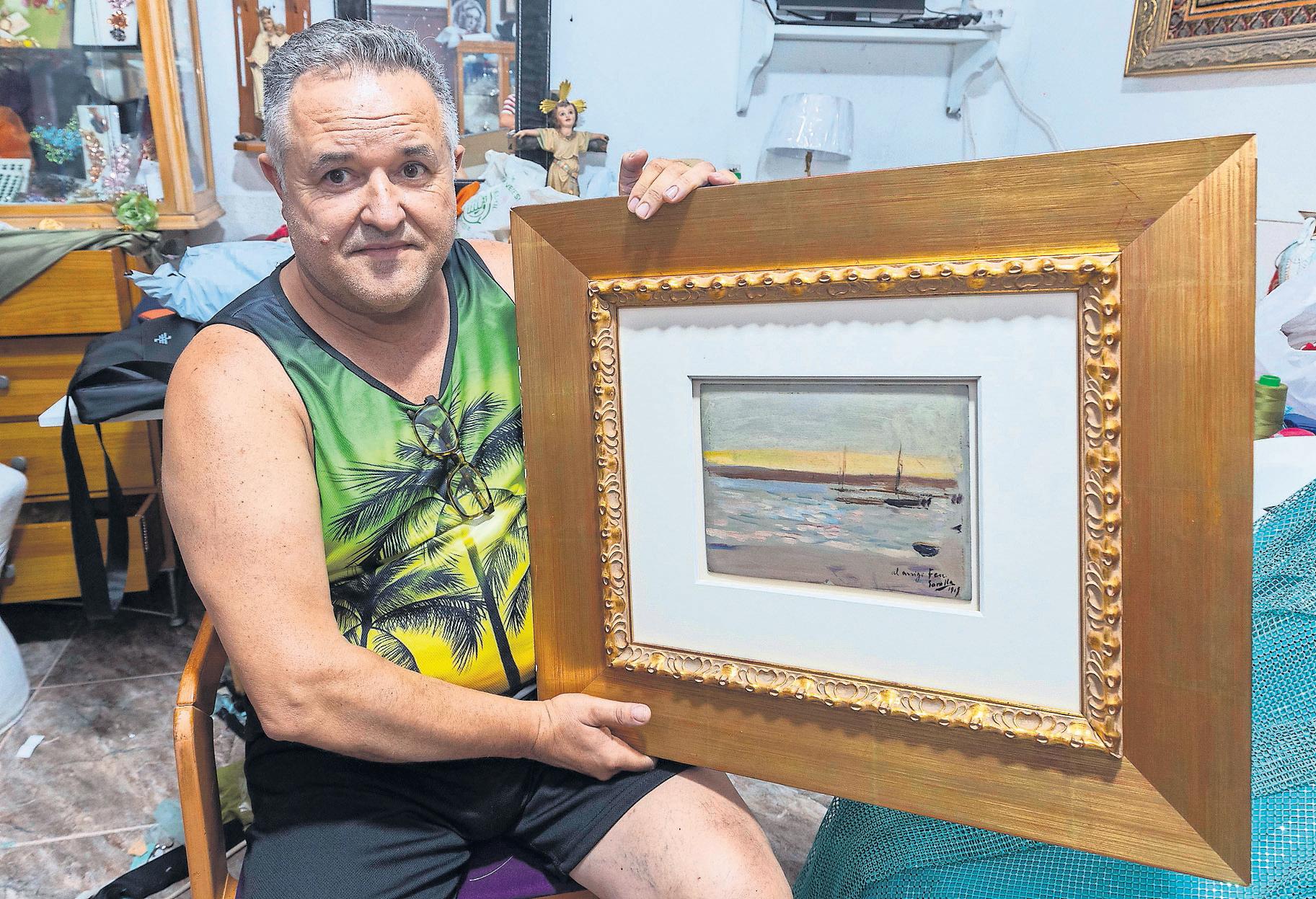 ‘Stolen’ artwork handed back by man who had found it on Spanish street