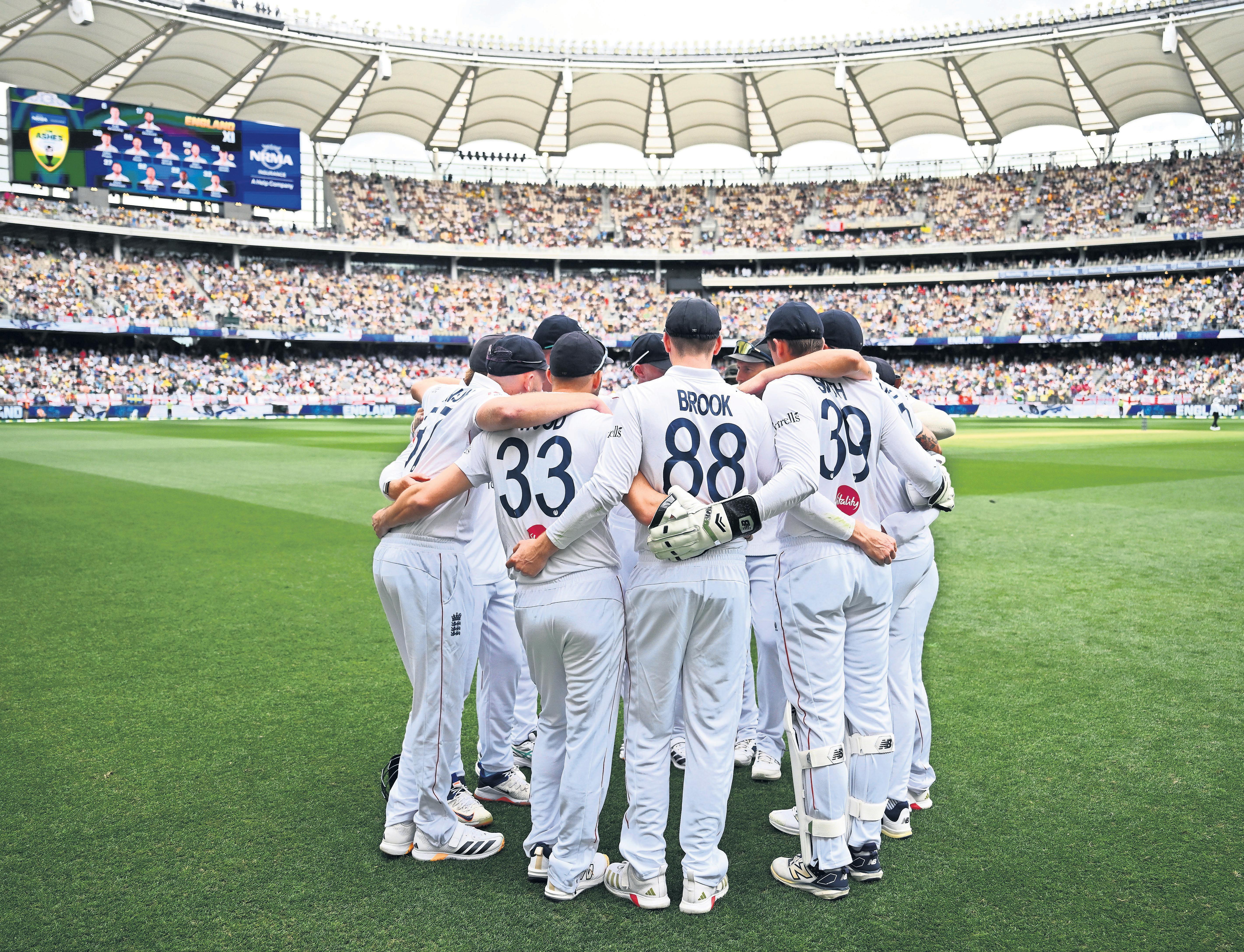 Instead of muddling through, Reeves should emulate our cricketers and take some risks