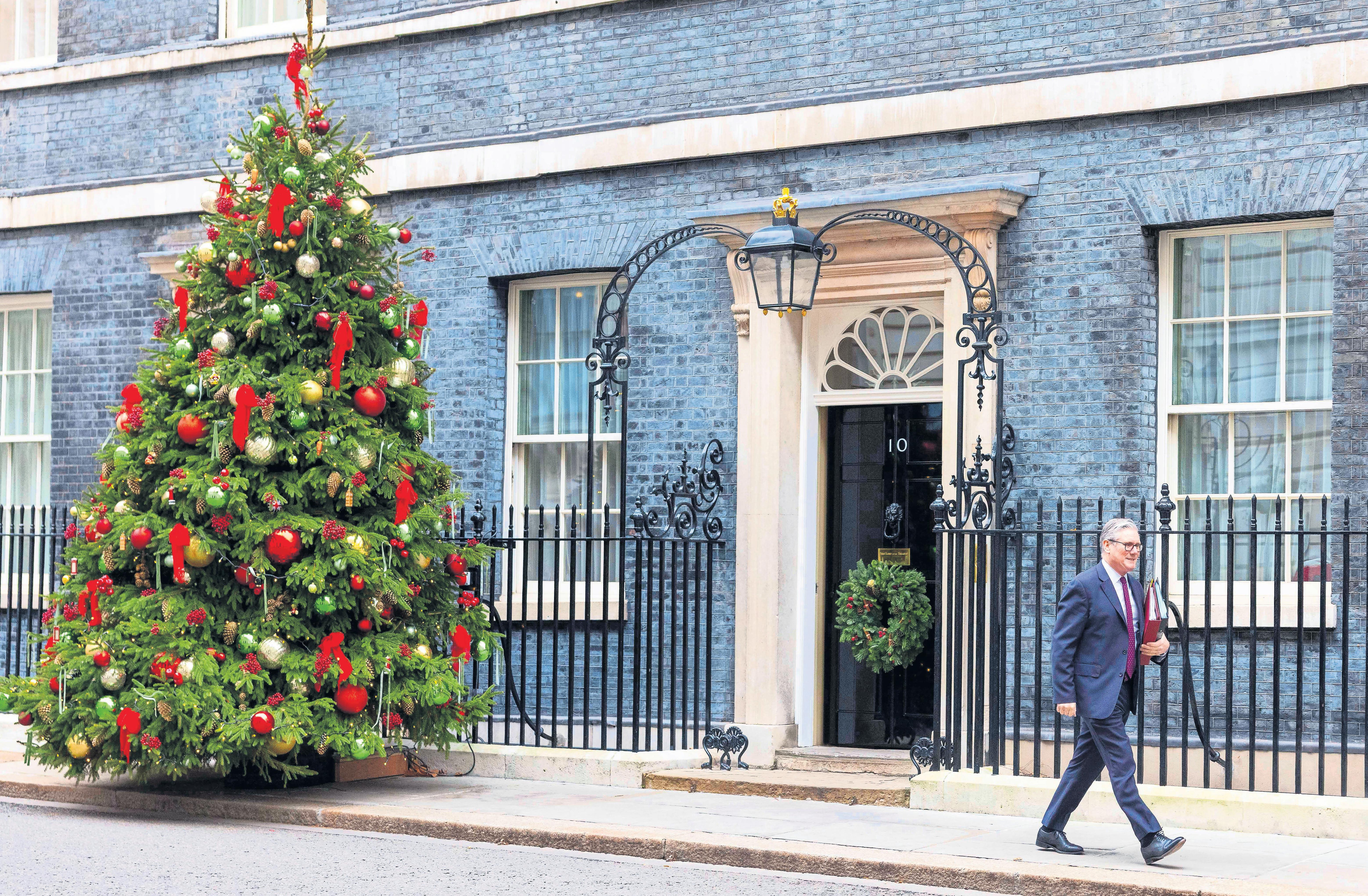 'Tis the season to be jolly - but not for this Nobby-no-mates government