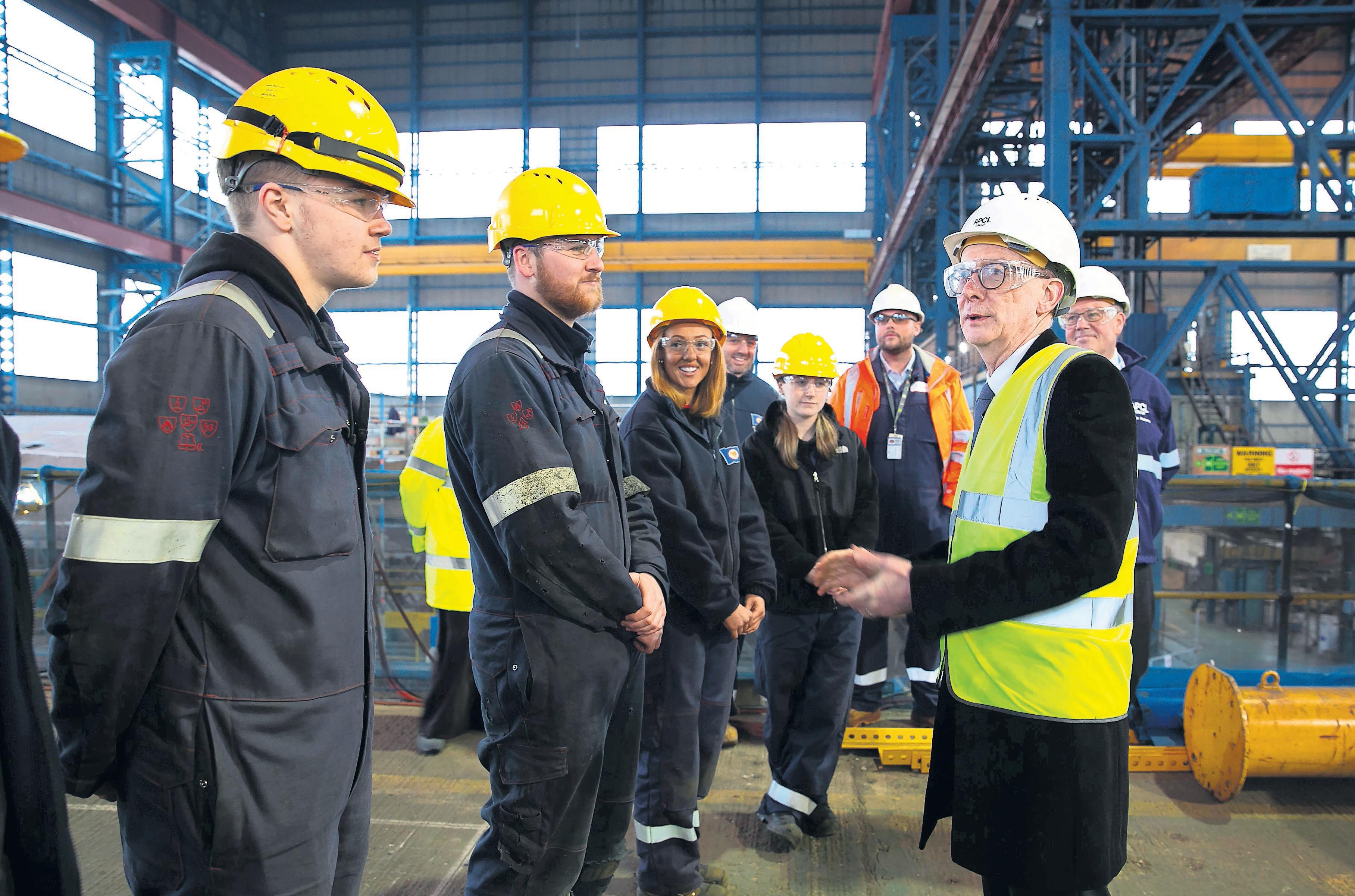 'Fast track' apprentices to help put a rocket under major building projects