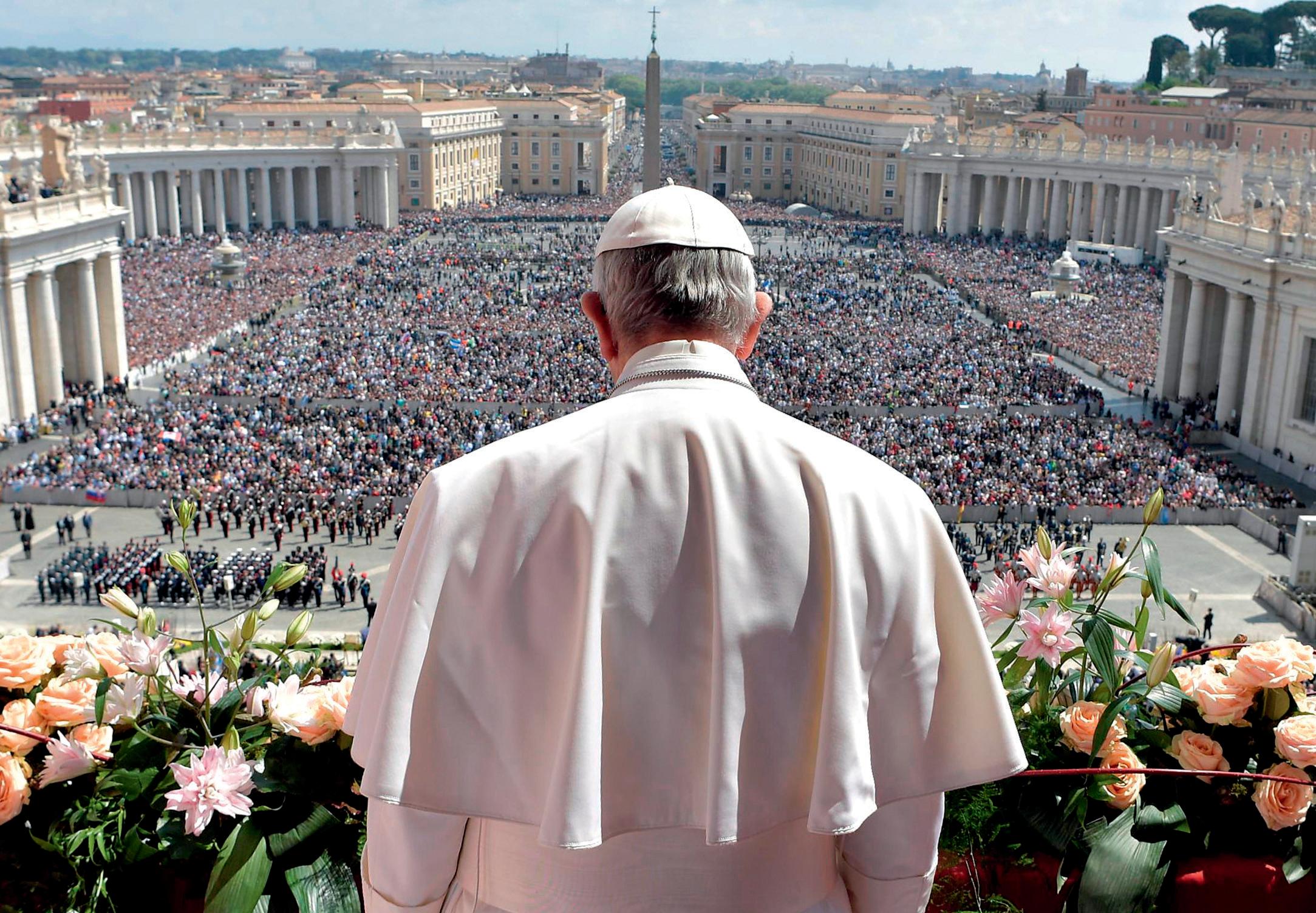 A simple goodbye for a humble pontiff for the people