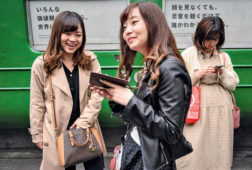 Town tries to call time on gen Zers' use of their smartphones