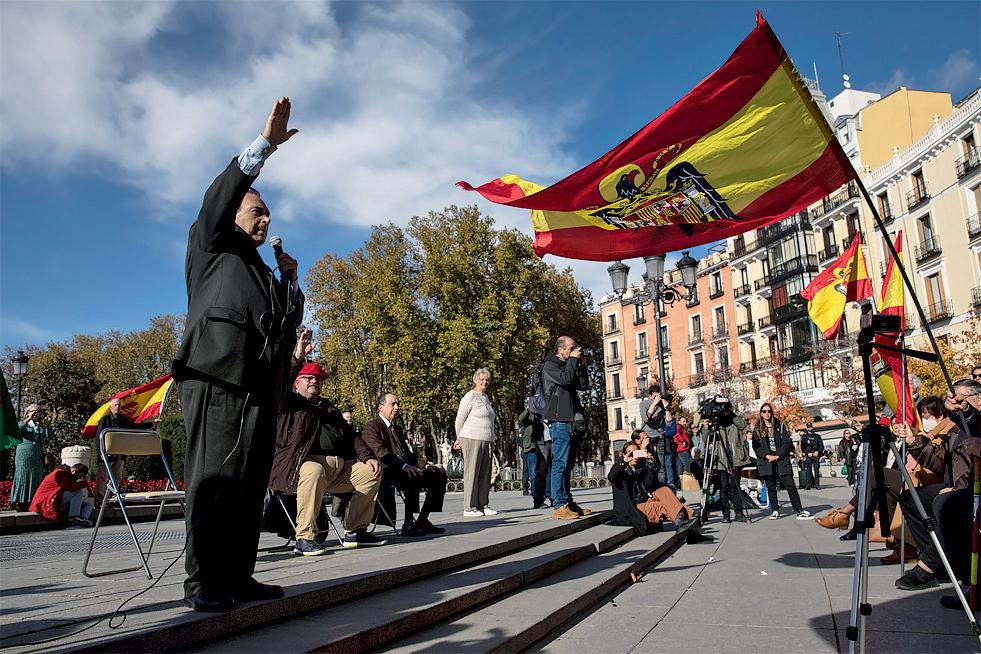 Did the 'pact of forgetting' open door to far right?