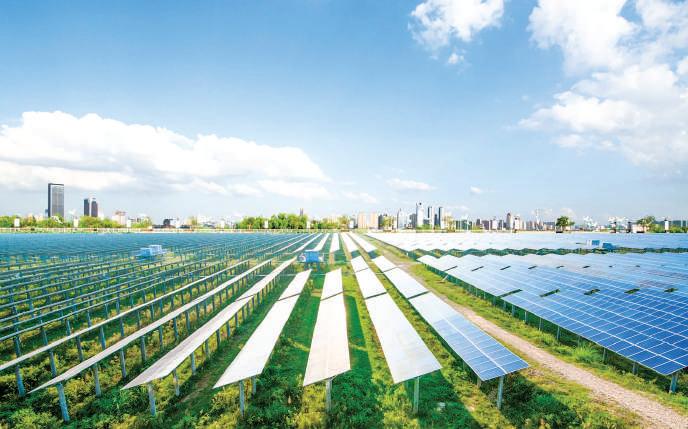 HOW SOLAR POWER IS SHAPING INDIA'S PATH TO NET ZERO EMISSIONS