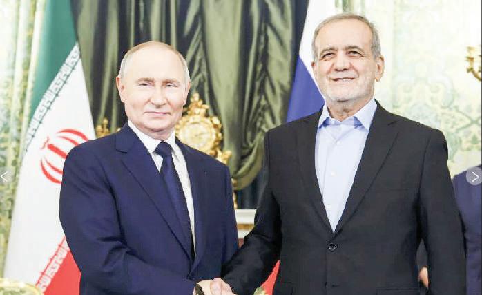 How Vladimir Putin Could Benefit From Israel's War With Iran