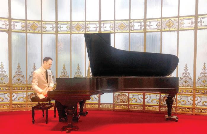 Andreas König: Guiding souls through music's metaphysical journey