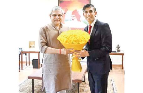 Vaishnaw invites former UK PM Sunak