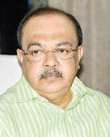 VETERAN'S RETURN RESETS TRINAMOOL EQUATIONS