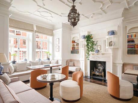 A SECRET GARDEN HIDDEN IN THE HEART OF LONDON'S CHELSEA