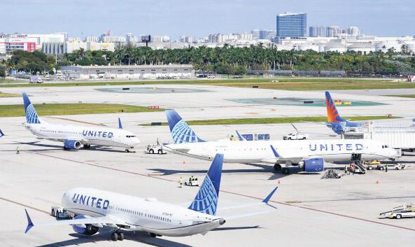 FAA gives $10K bonuses to controllers and technicians