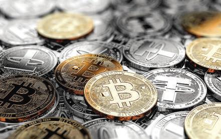 China's central bank vows crackdown on virtual currency